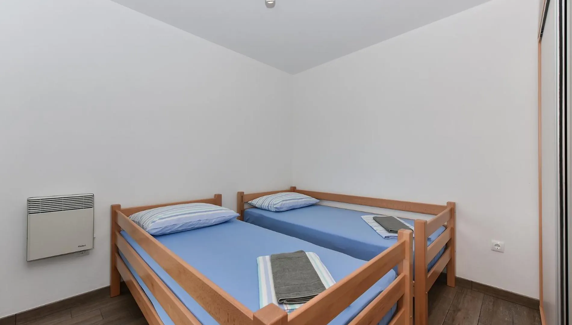 Apartmani Iva Vir Apartment