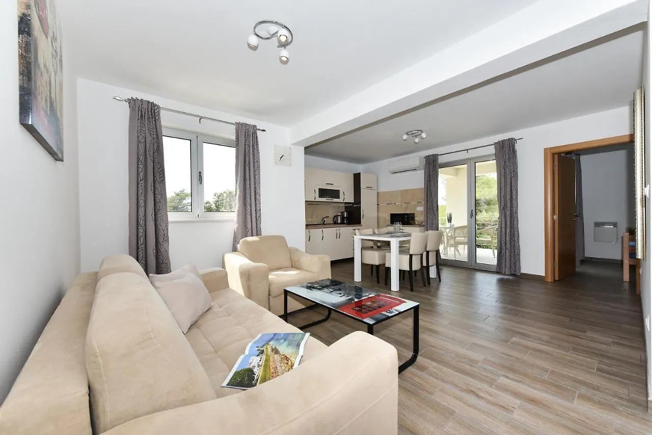 Apartmani Iva Vir