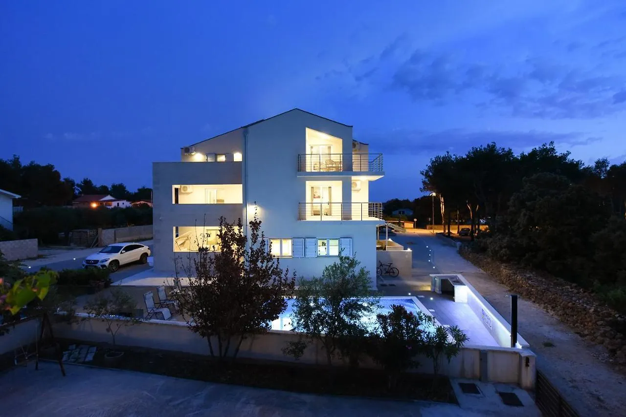Apartmani Iva Vir Apartment