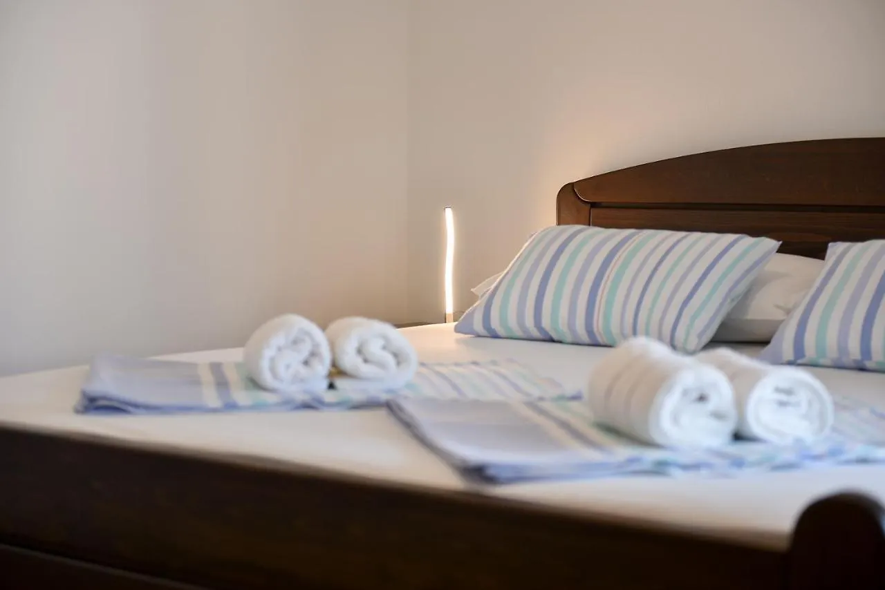 Apartment Apartmani Iva Vir Croatia