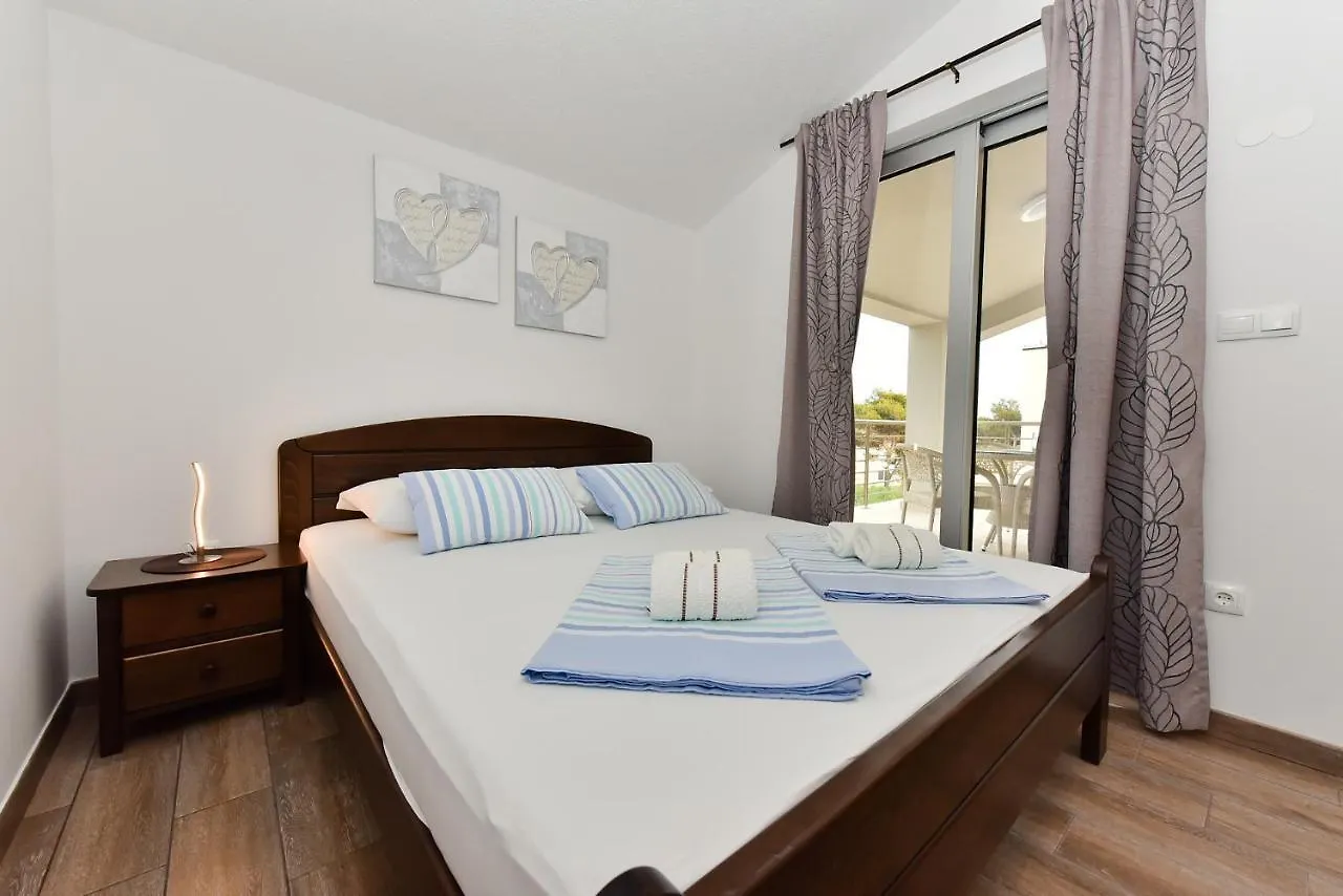 Apartmani Iva Vir Apartment