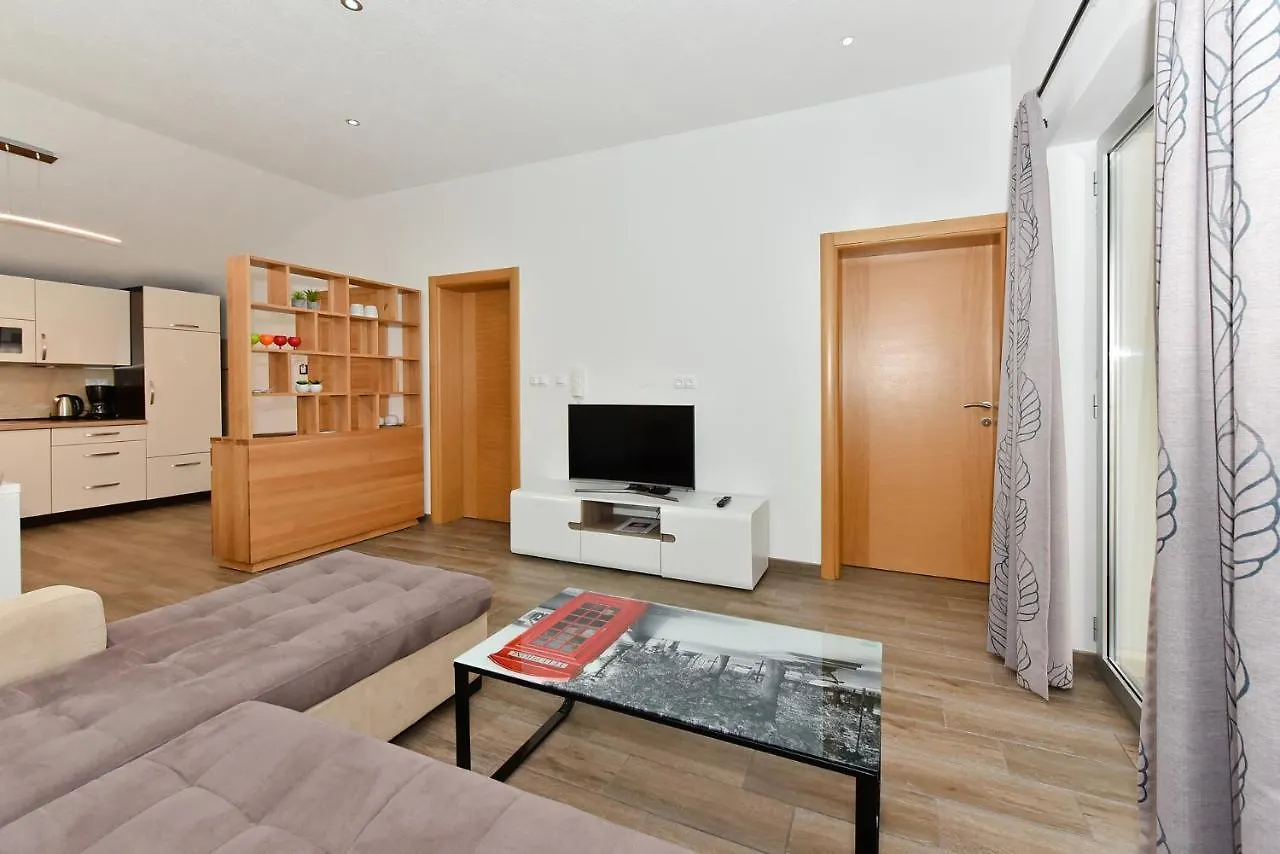 Apartmani Iva Vir